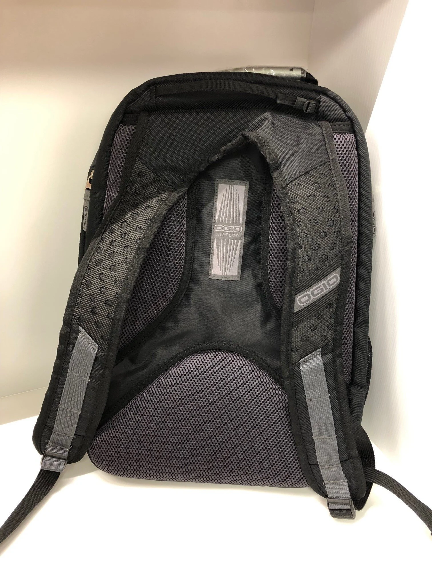Ogio bolt sales